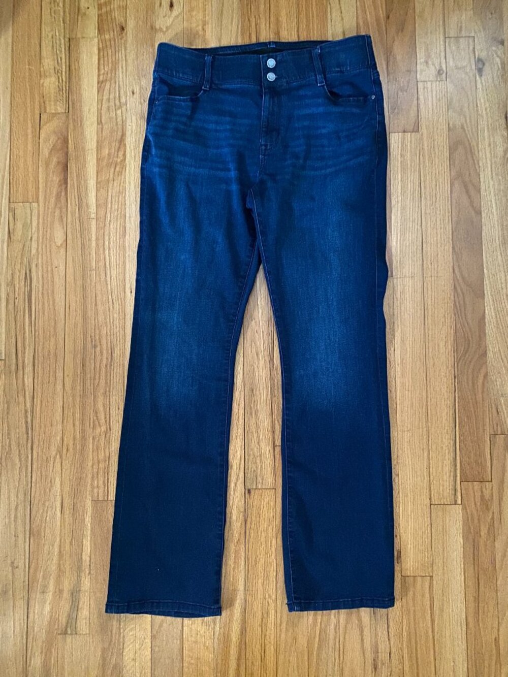 Nine West Women’s Curvy Boot Cut Jeans Size 14L